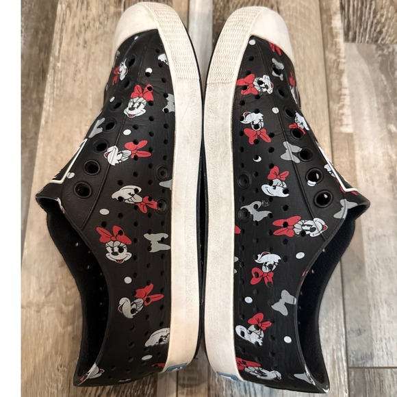 Disney x Native Minnie Mouse Black Slip On Sneaker Shoe Womens Size 7 Casual - Picture 5 of 10